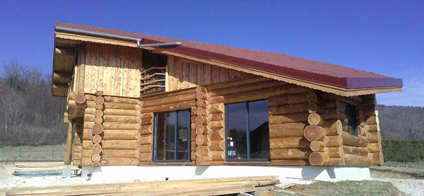 Menuiseries alu sur chalet bois