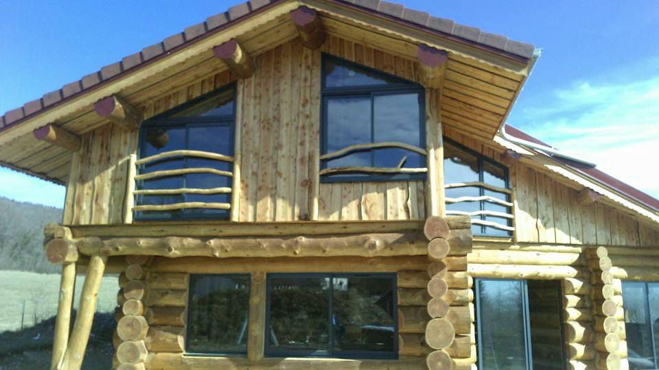 Menuiseries alu sur chalet bois