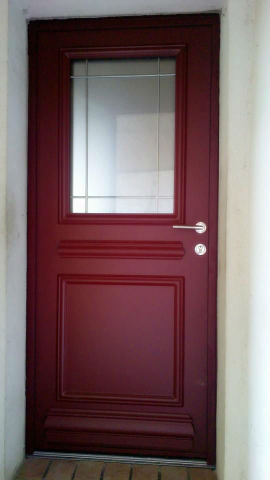 Porte d'entre alu rouge