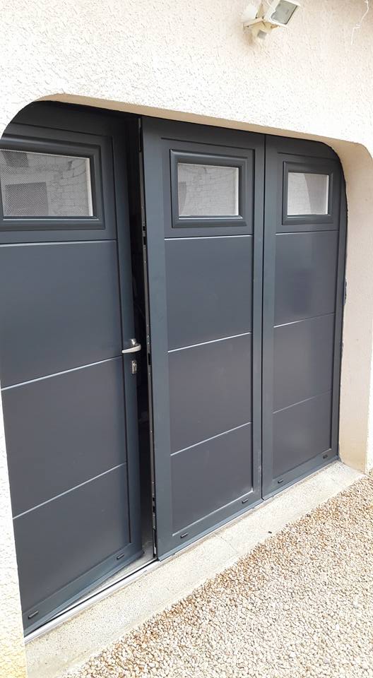 Porte de garage en PVC